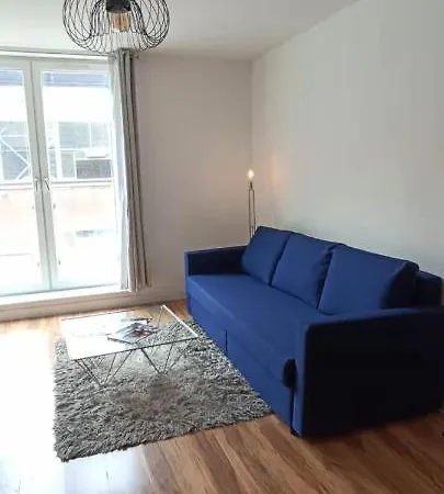 Blue Escape--lovely 2beds 1bath With Free Parking Apartment Birmingham