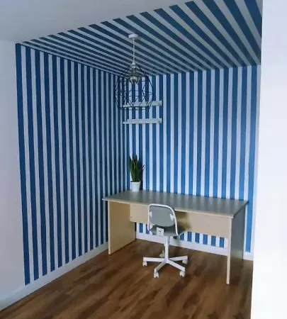 Blue Escape--lovely 2beds 1bath With Free Parking *